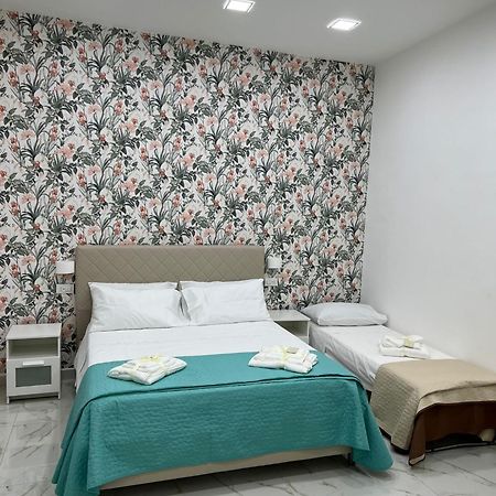 Virgy House Panzió Nápoly Kültér fotó