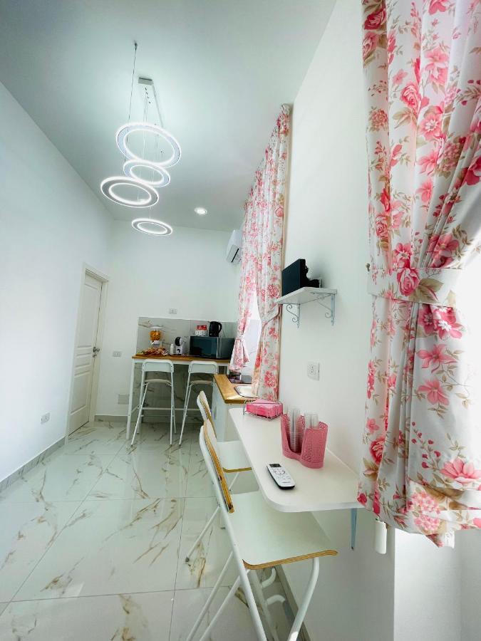 Virgy House Panzió Nápoly Kültér fotó