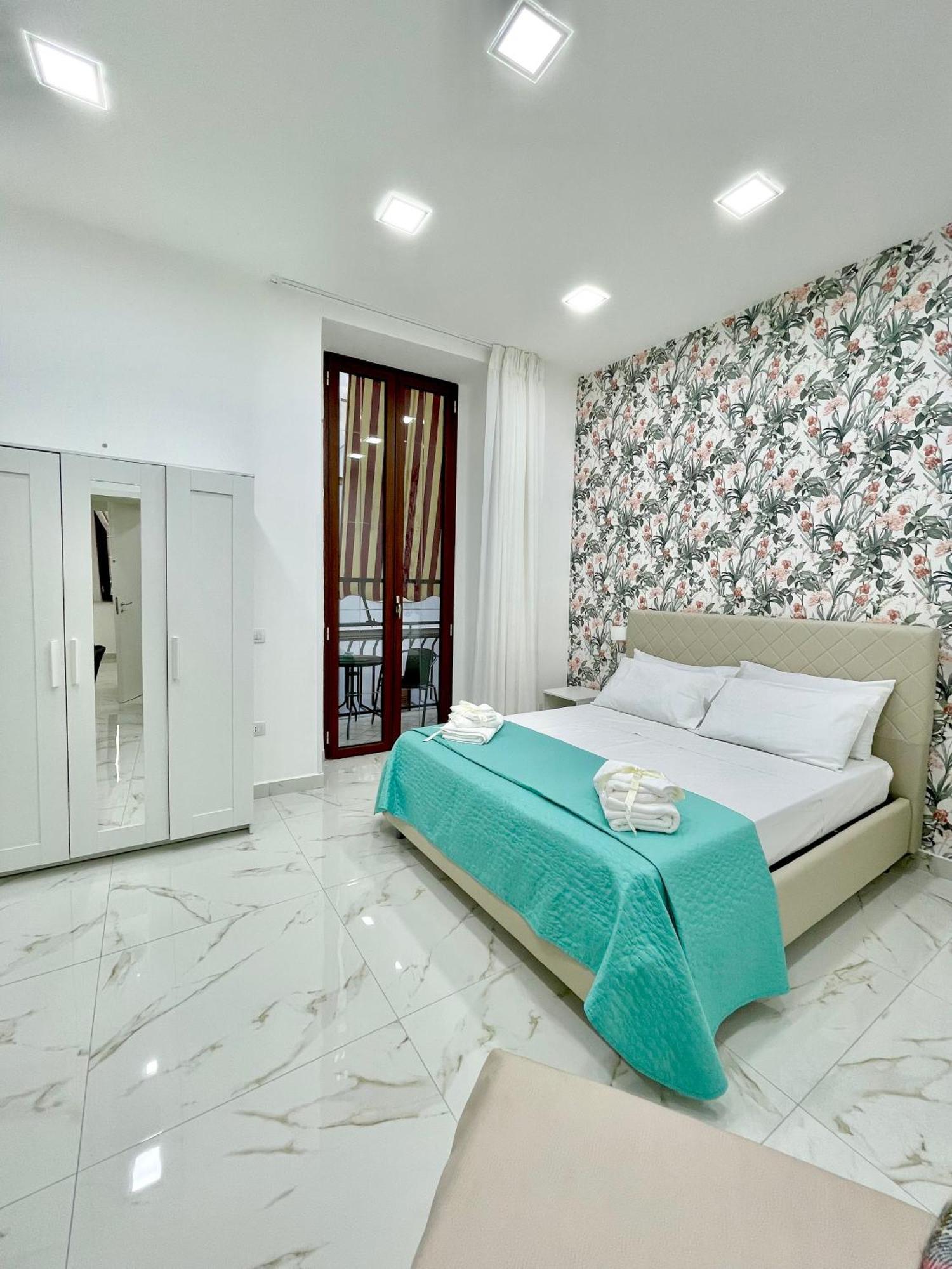 Virgy House Panzió Nápoly Kültér fotó